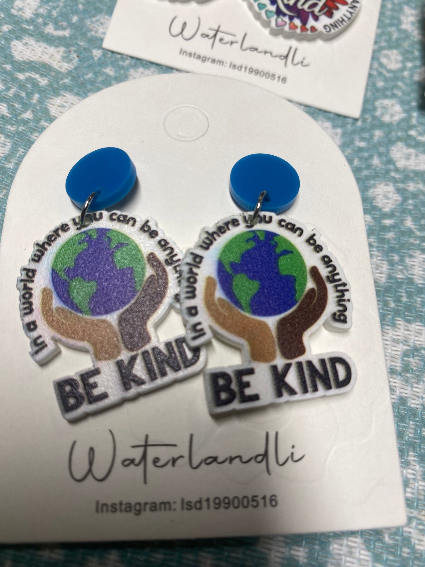 Be kind acrylic earrings