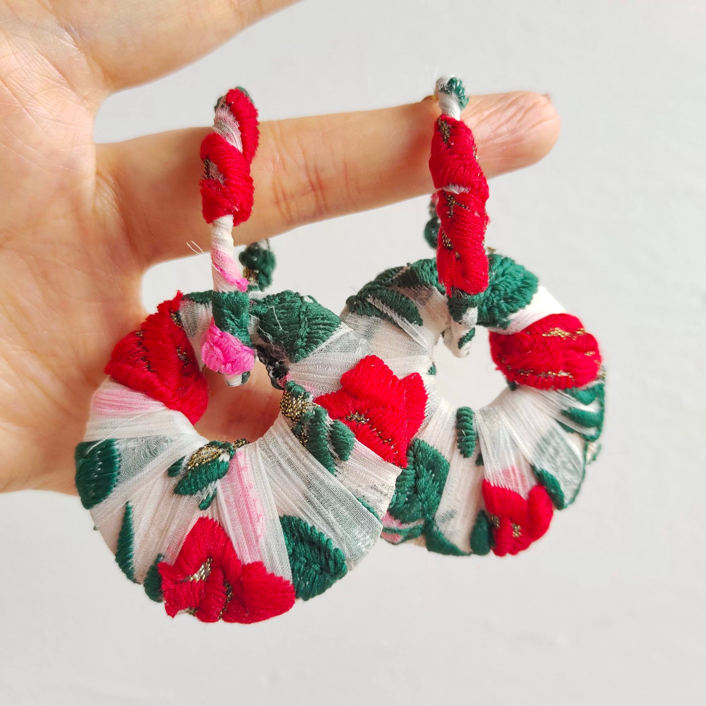 Circle silk wrapped earrings 8cm *5cm